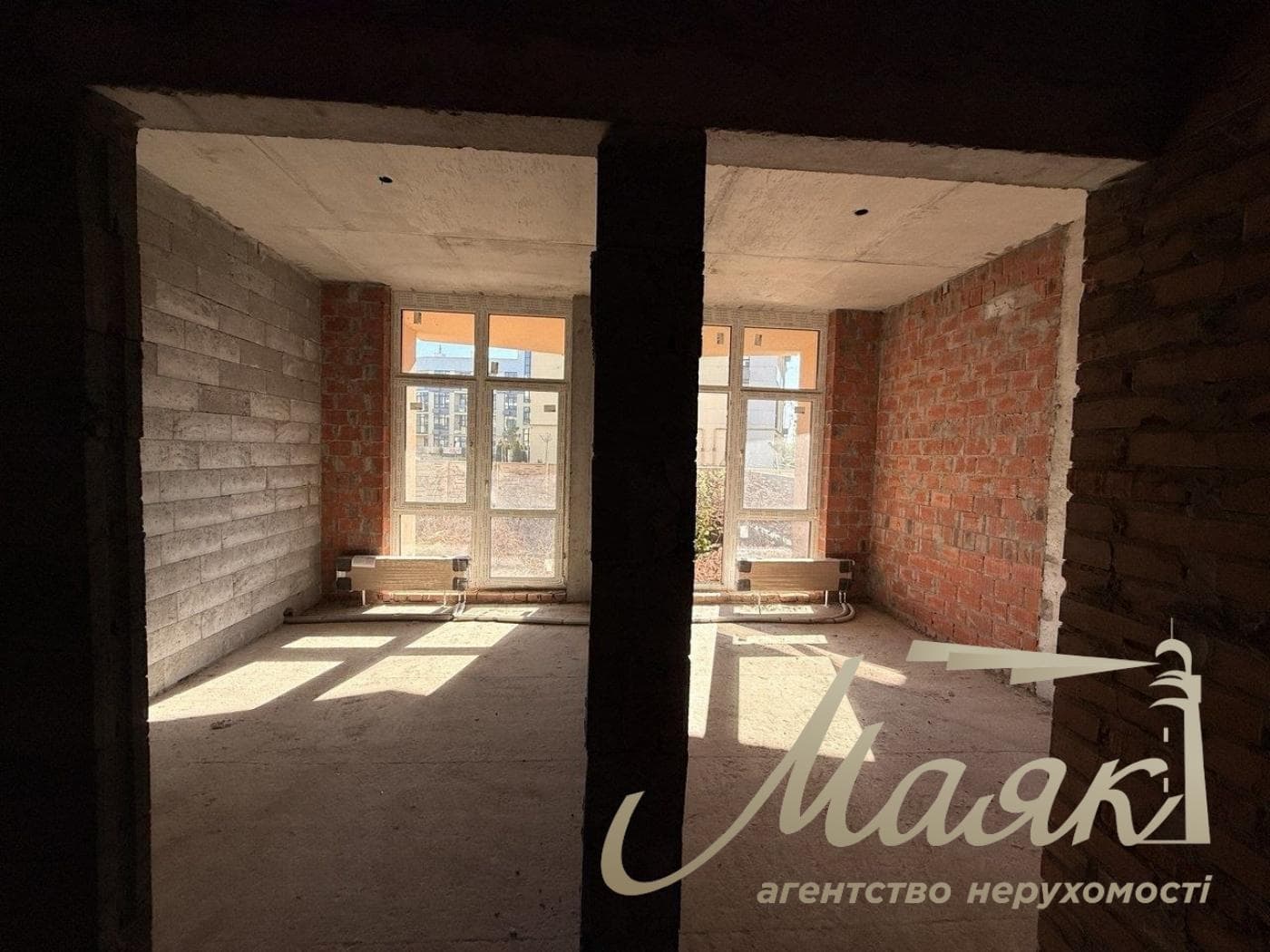 For sale 2-bedroom apartment with terrace LCD Italian Quarter, Obolonsky district
