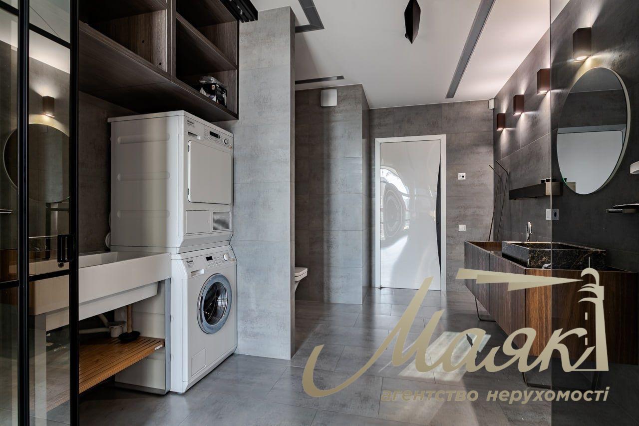 Rent 5-room apartment Residential Complex Novopecherskie Lipki, Verkhoglyada str.