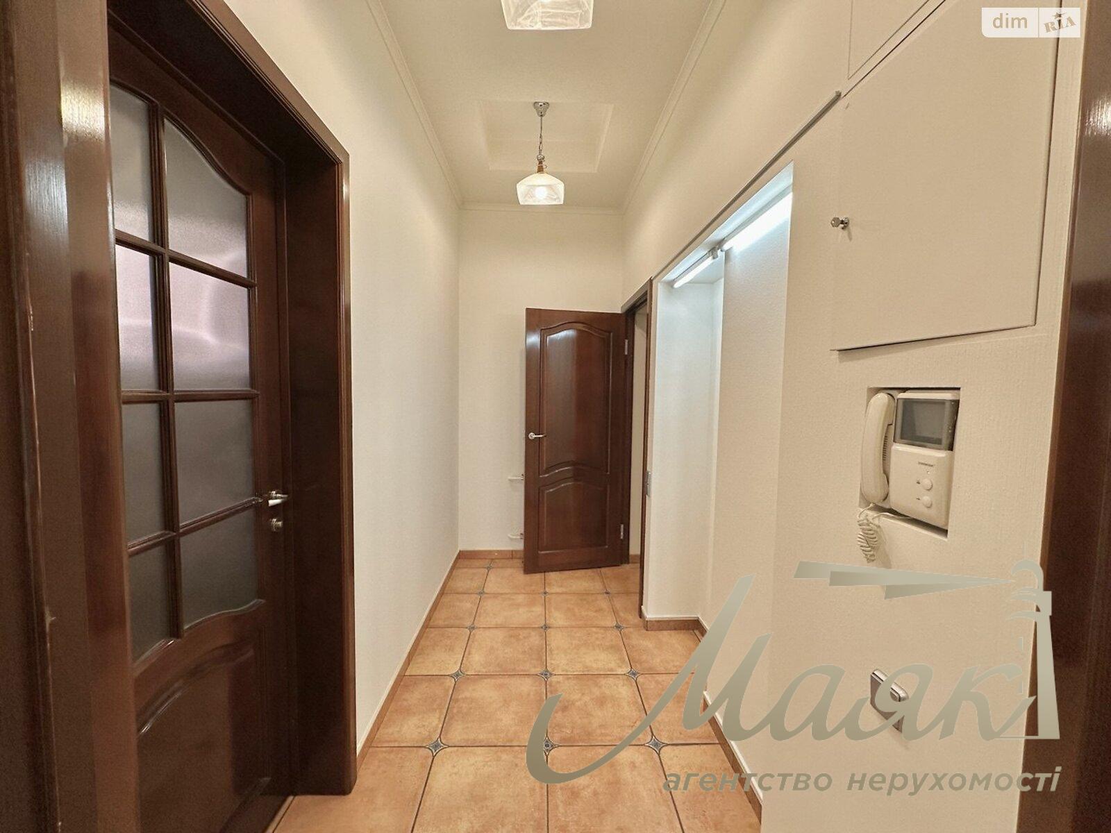 Office for rent 103m2 on Bolshaya Vasilkovskaya street 49 Pechersk