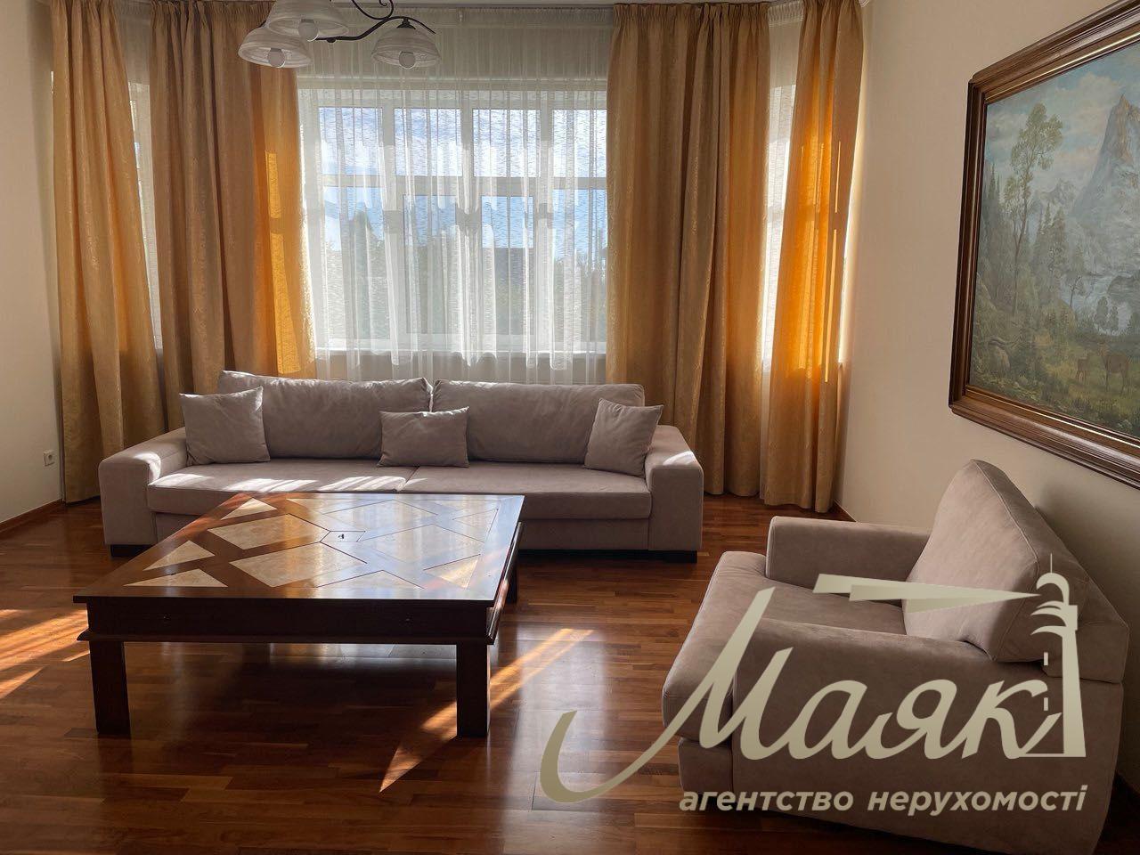 Продаж 2-х поверхового будинку 384.2м2, Лісники