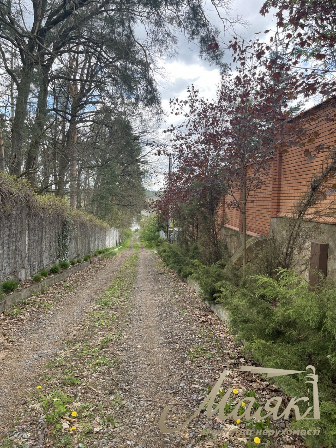 Продаж будинку 500 кв.м у Лісовому