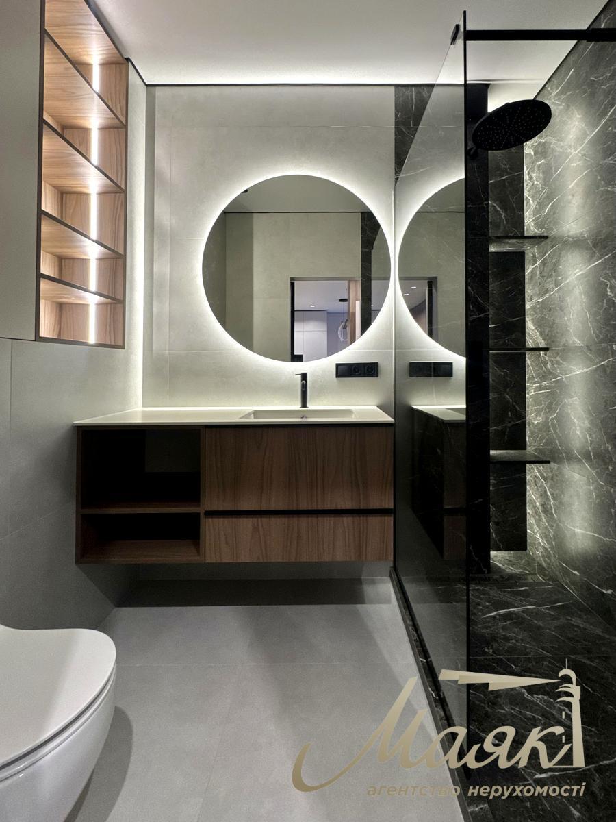 Продажа дизайнерской квартиры 74 м² в ЖК бизнесс класса White Lines, Голосеевский район, напротив парка