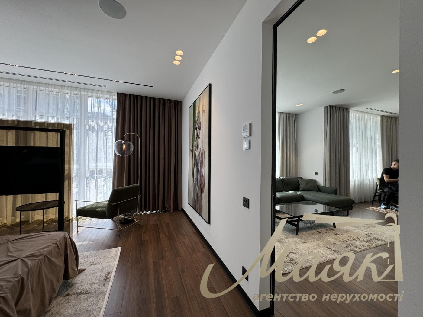 Продажа 3к квартиры 150м2 в ЖК Новопечерские липки, Драгомирова 17, Печерск, Киев