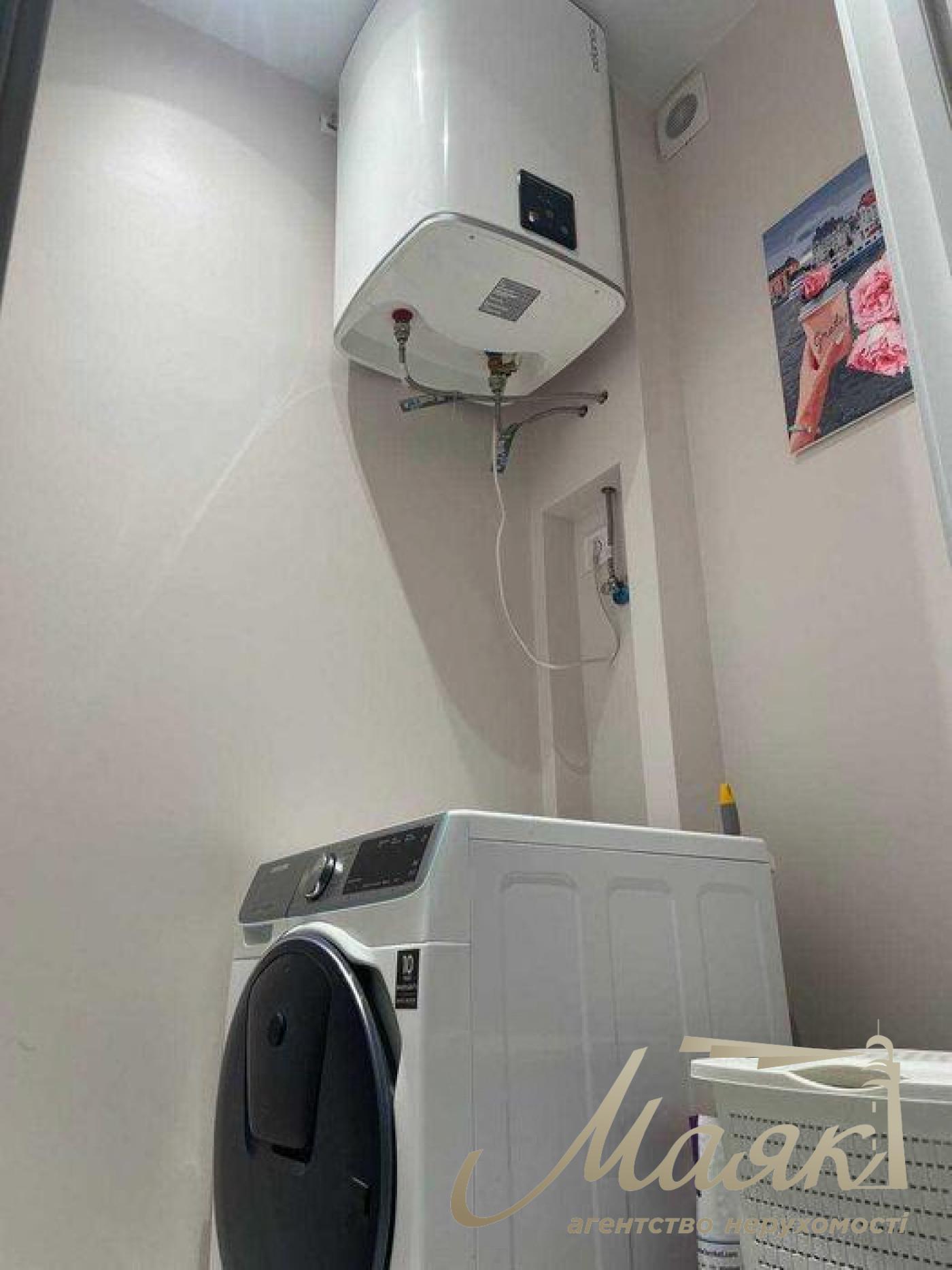 Продажа 3-комнатной квартиры ЖК Файна Таун, ул. Салютная