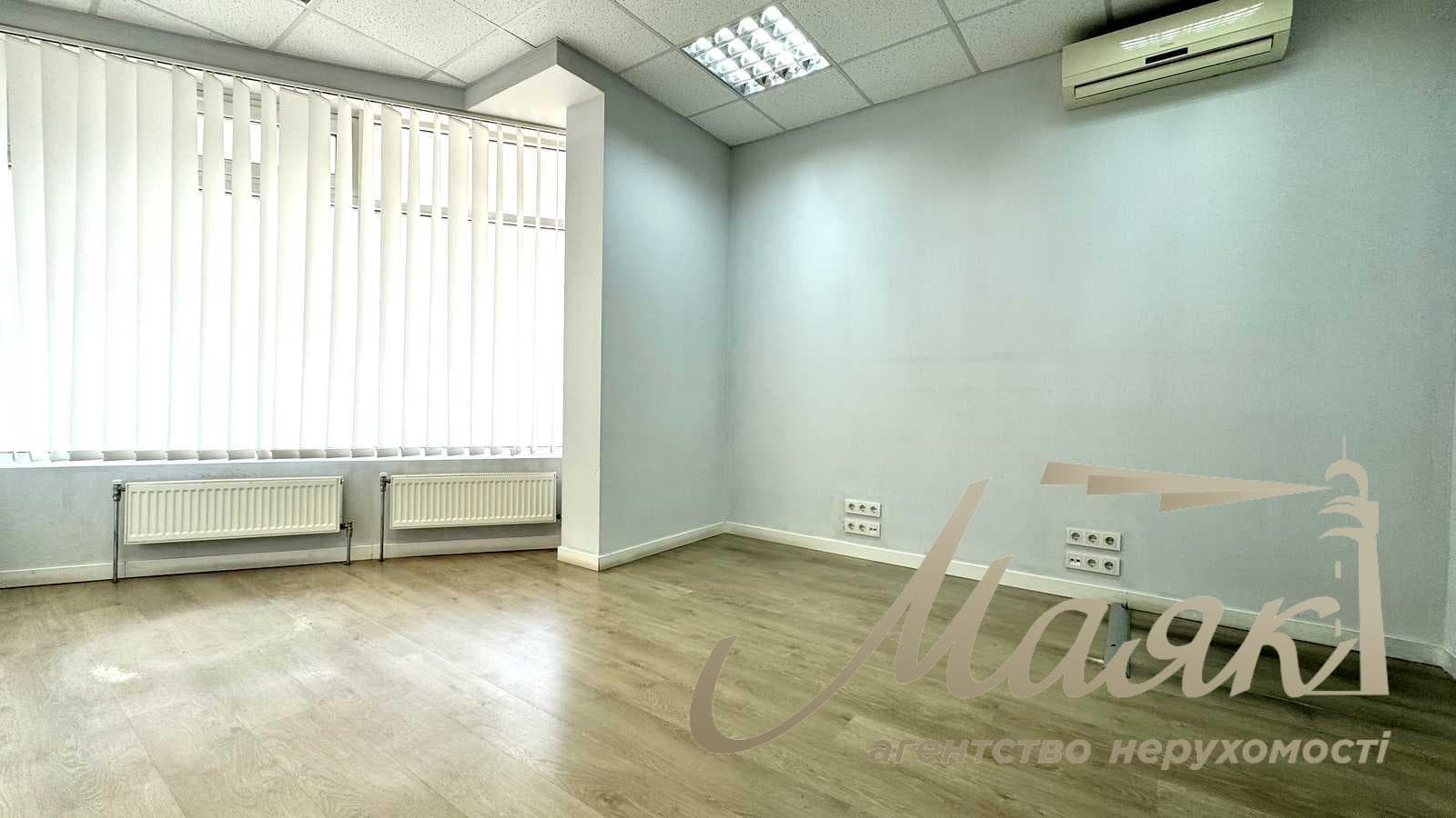Office for rent: 1st floor, 227 m², 32-B Yevhen Konovalets St., Pechersky District