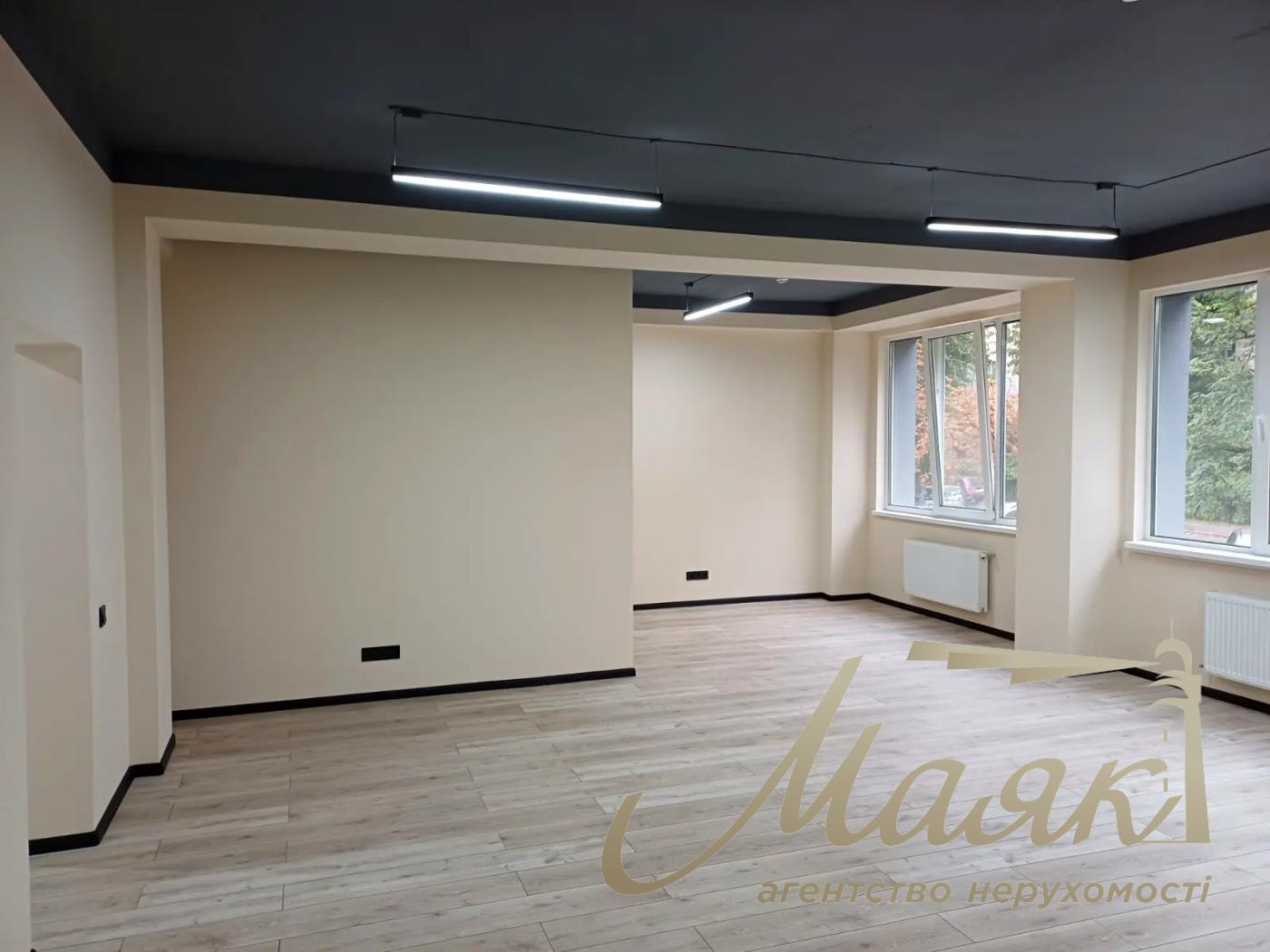 Оренда офісу 940м2 по вул.Преображанська 25, Солом'янський район.