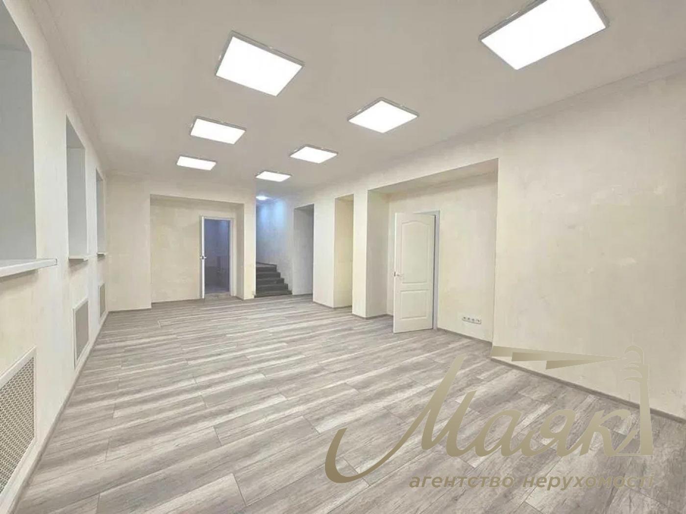 Аренда фасадного помещения 130 м.кв., Грушевского, Арсенальная