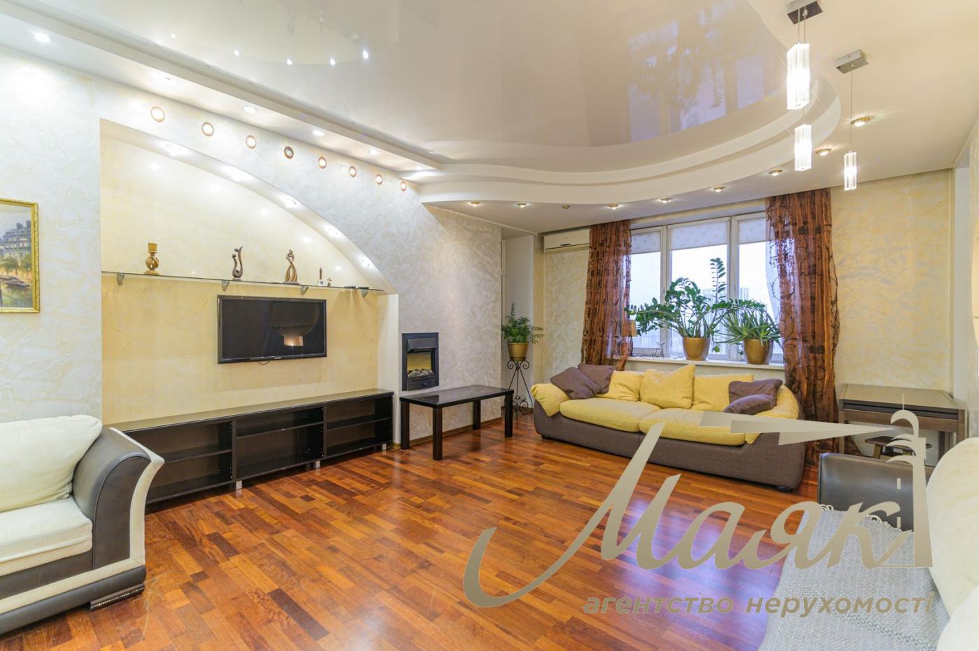 Продаж 3к квартири вул. Чорновола, Лук'янівка