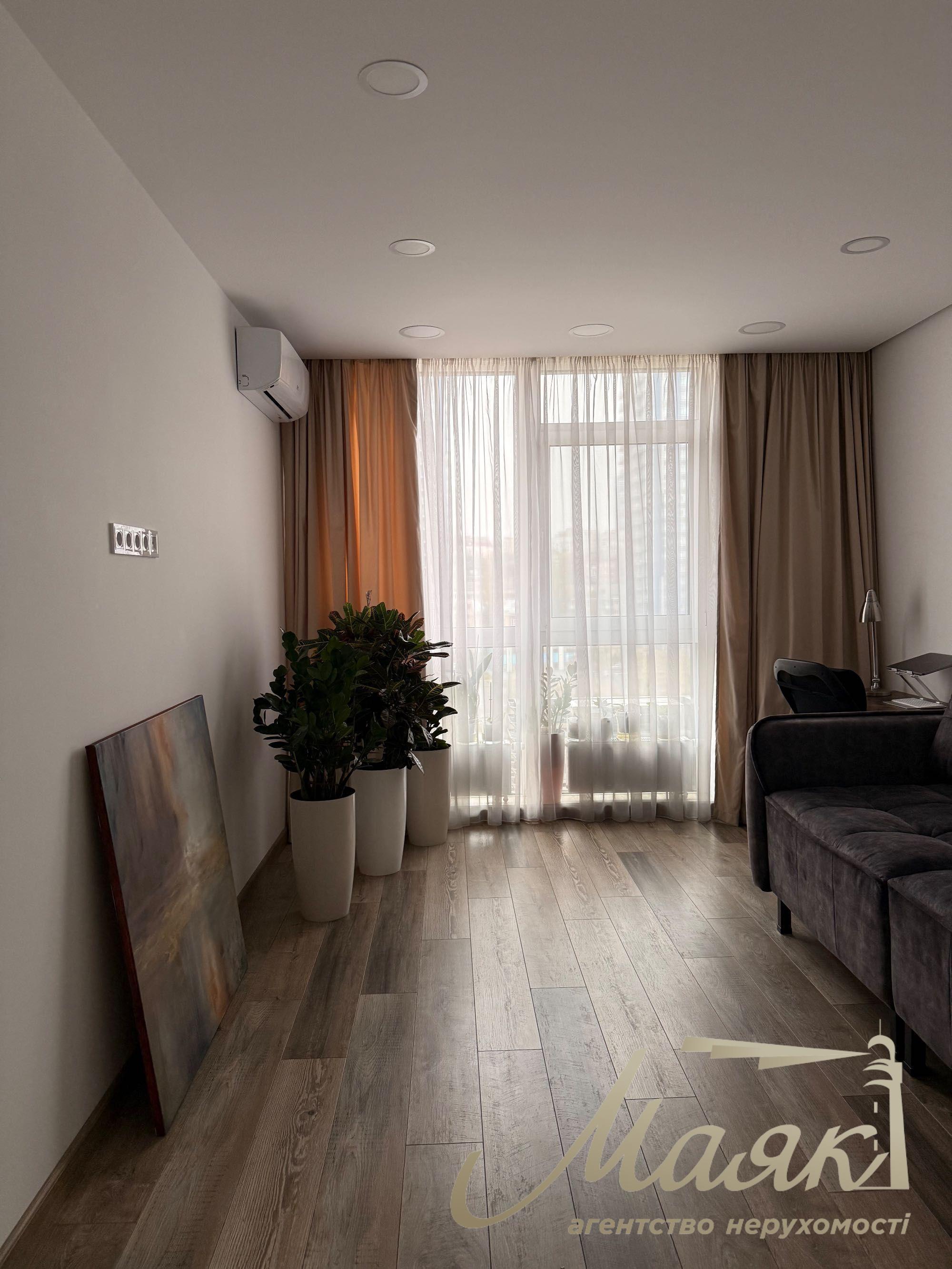 Продажа 3к. квартиры в ЖК Французкий квартал 2, ул. Маккейна, Печерский район