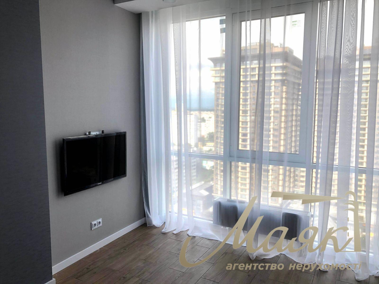 Продаж 1 кімнатної квартири в ЖК Smart Plaza Obolon, Оболонський район.