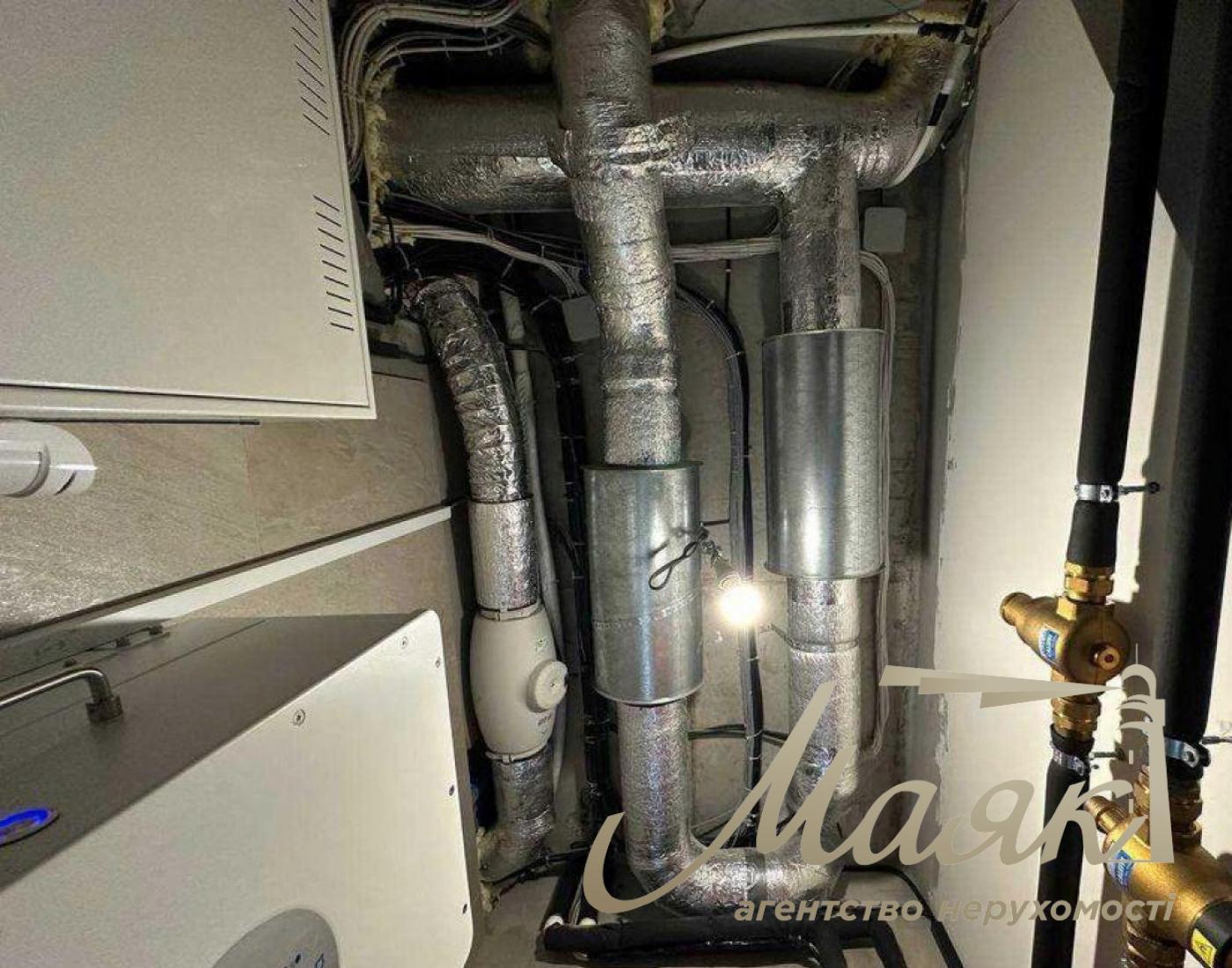 Продажа 2х-этажного дома 220м2 в КГ "Нова ходосовка", с . Ходосовка , Киево-Святошинский район.