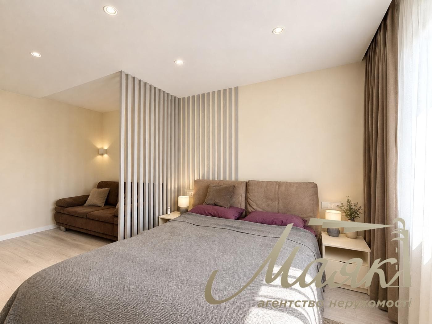 Продажа видовой 1-комнатной квартиры 54,4 м² , ЖК The Lakes , Голосеевский район, Киев,по адресу переулок Ясиноватский, 11.