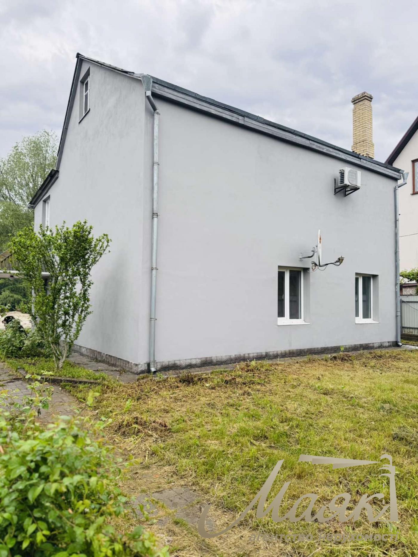 Продаж 2х-поверхового будинку з виходом до води 120м2 9 сотко землі Голосіївський район, Чапаєвка/Віта Литовська з виходом до води