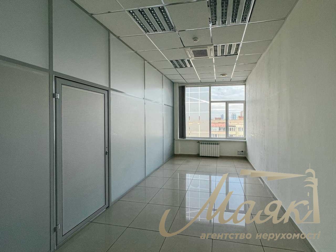 Оренда офісу на Печерську 1 158м2 на б-р Лесі Українки 26.