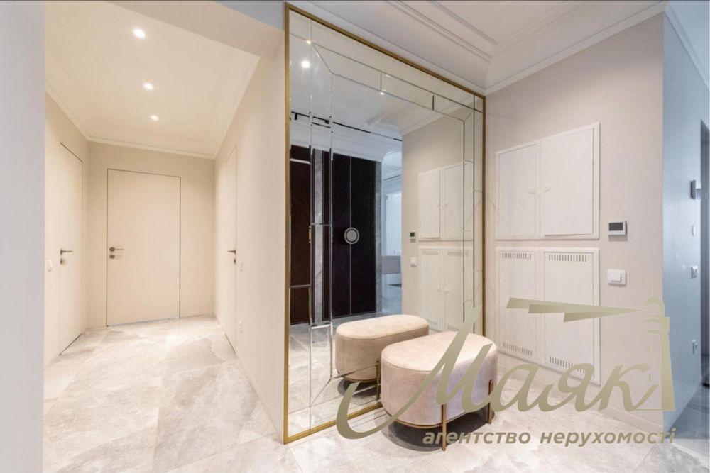 Продаж просторої 5-кімнатної квартири в ЖК "Французький квартал 2" , вул. Джонна Макейна, Печерський район.