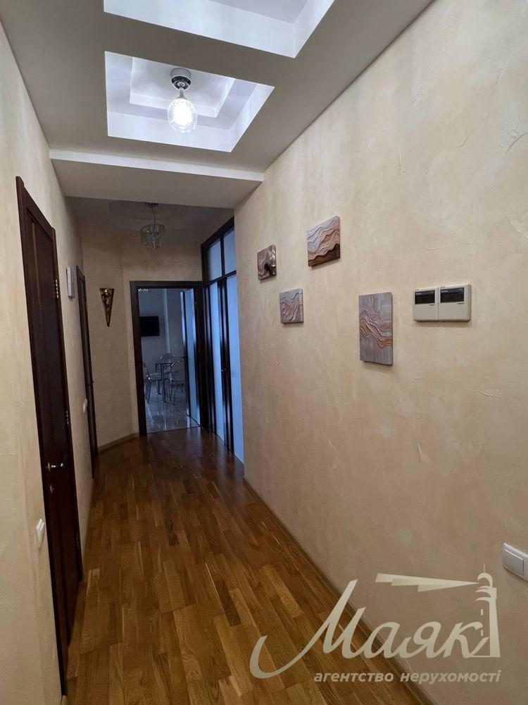 Оренда 4-кімнатної квартири, стм. Печерська, Печерськ, Київ