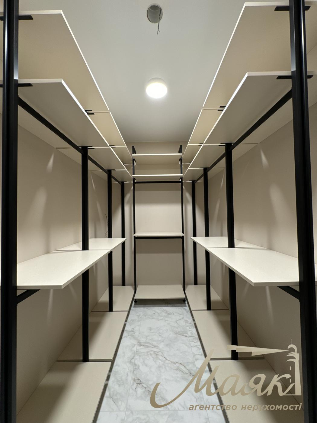 Продажа дома 286 м2  в с.Ходосовка КГ ВИТАГРАД