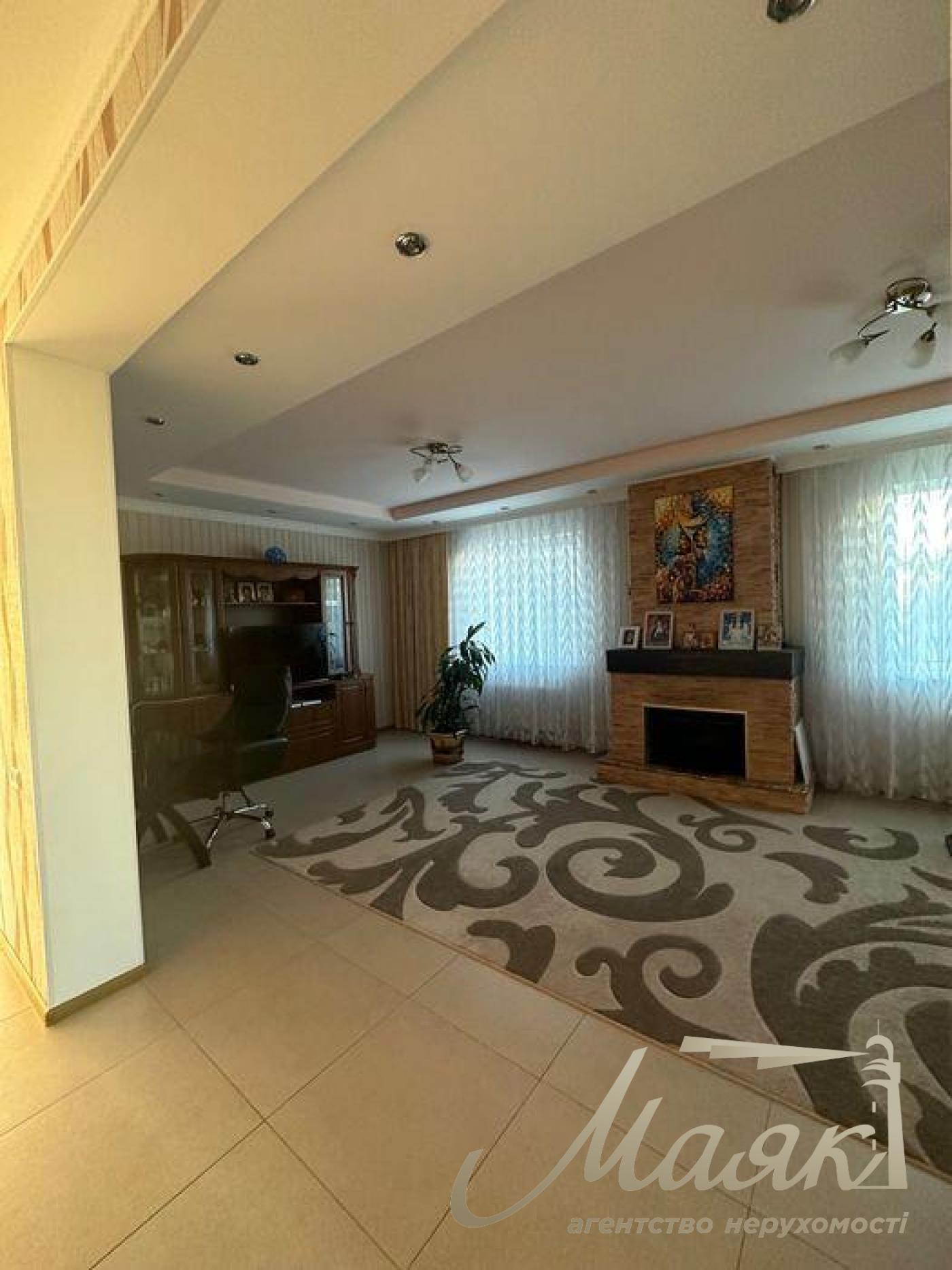 Продаж 2х-поверхового будинку 247м2 Київська область, Обухів, с. Лукавиця