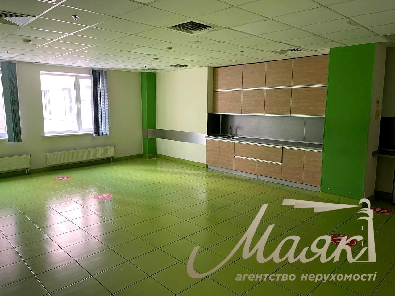 Оренда офісу площею 1500 м² у бізнес-центрі на вул. Фізкультури, 28, Олімпійська
