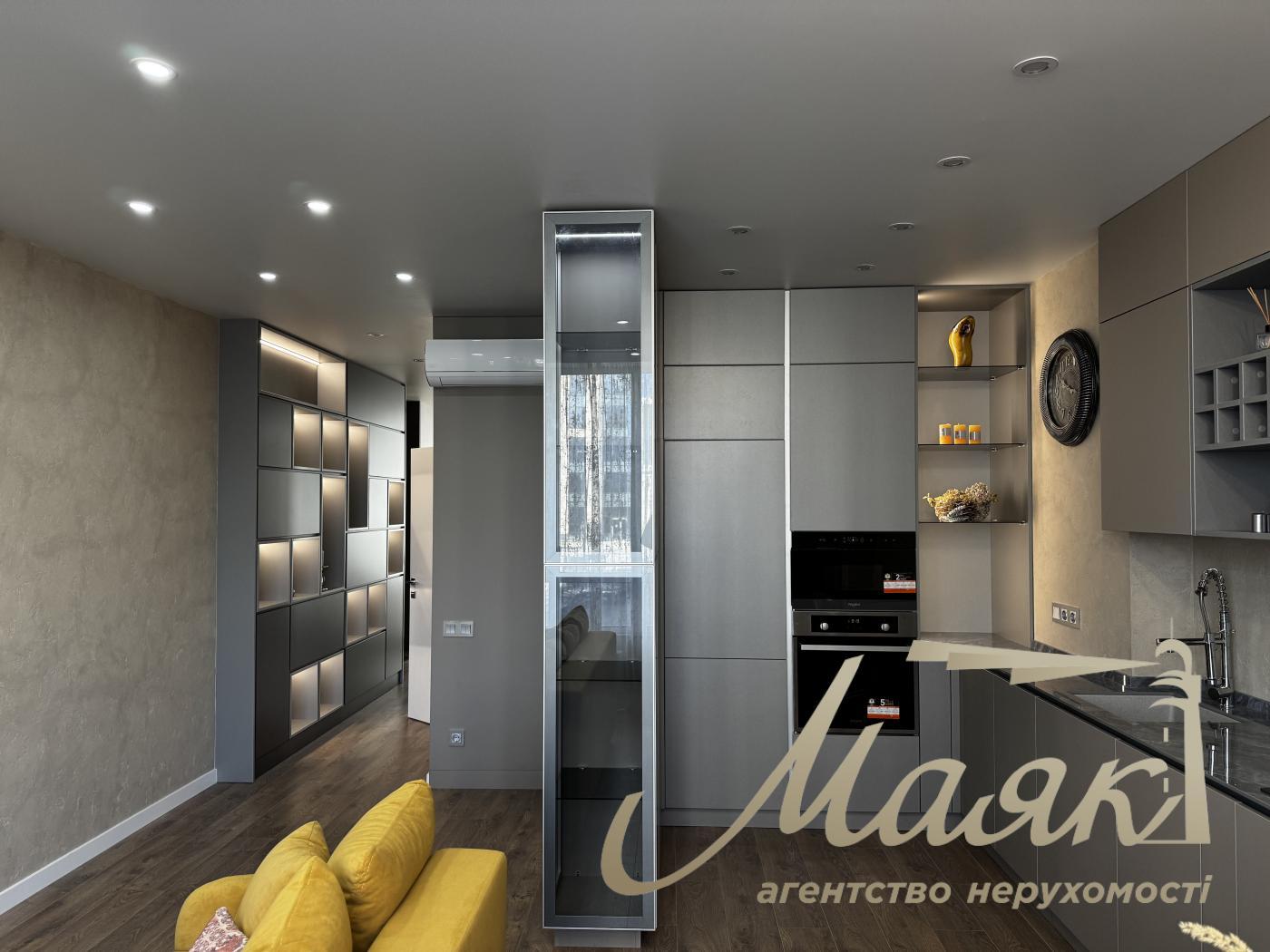 Продаж 2-х кімнатної квартири в ЖК Новопечерська Вежа