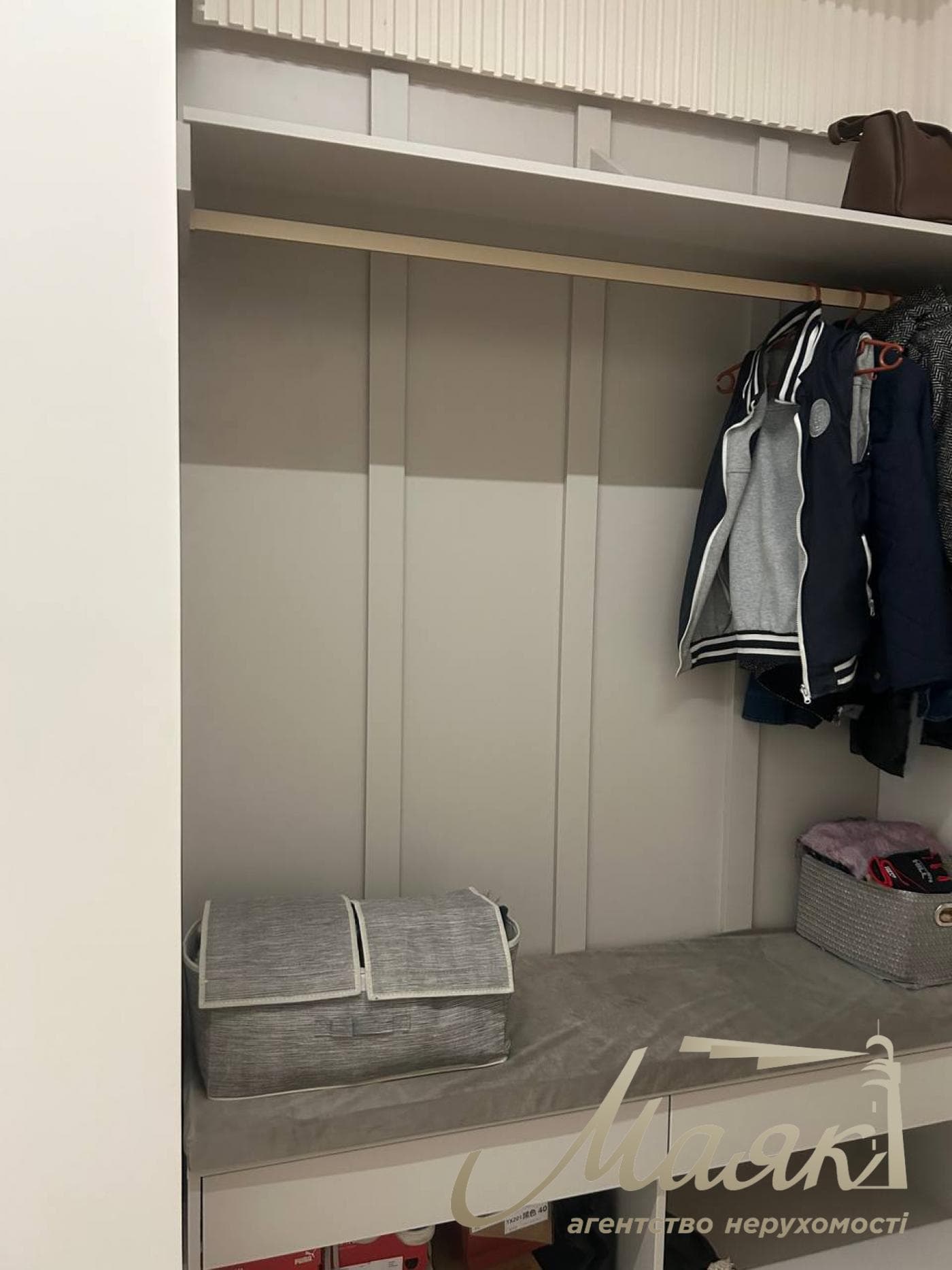Продаж двоповерхового будинку 274м2 у Лісниках поруч з Equides Club