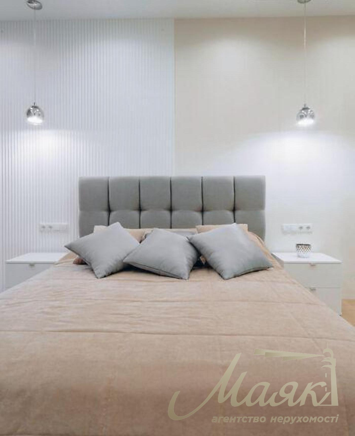 Продаж 2х-кімнатної квартири 85м2 в ЖК Новопечерські липки, Драгомирова 15Б, Печерськ, Київ