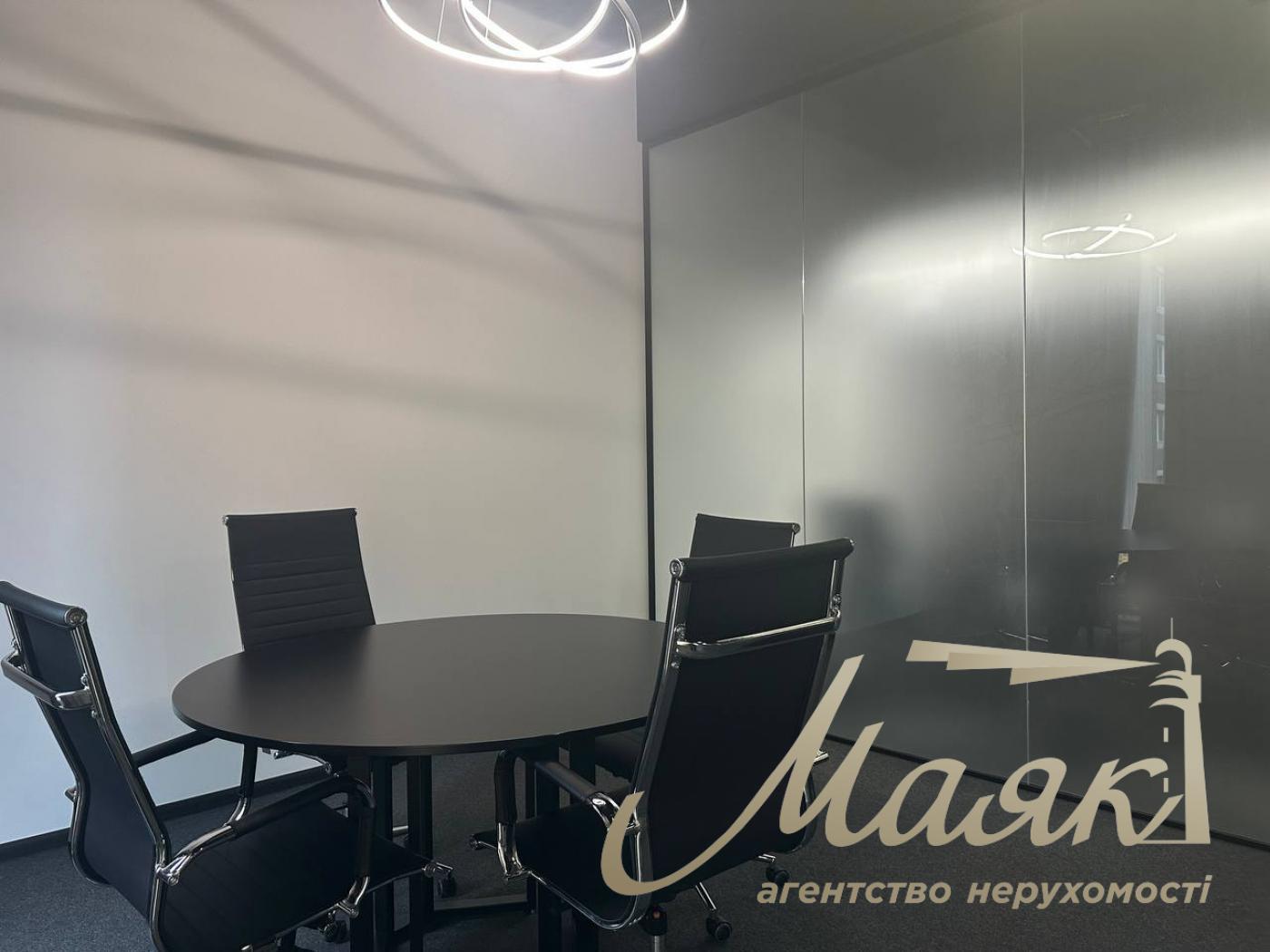 Оренда офісу 680м2 в ЖК Нью Йорк по вул.Антоновича 74, Олімпійська