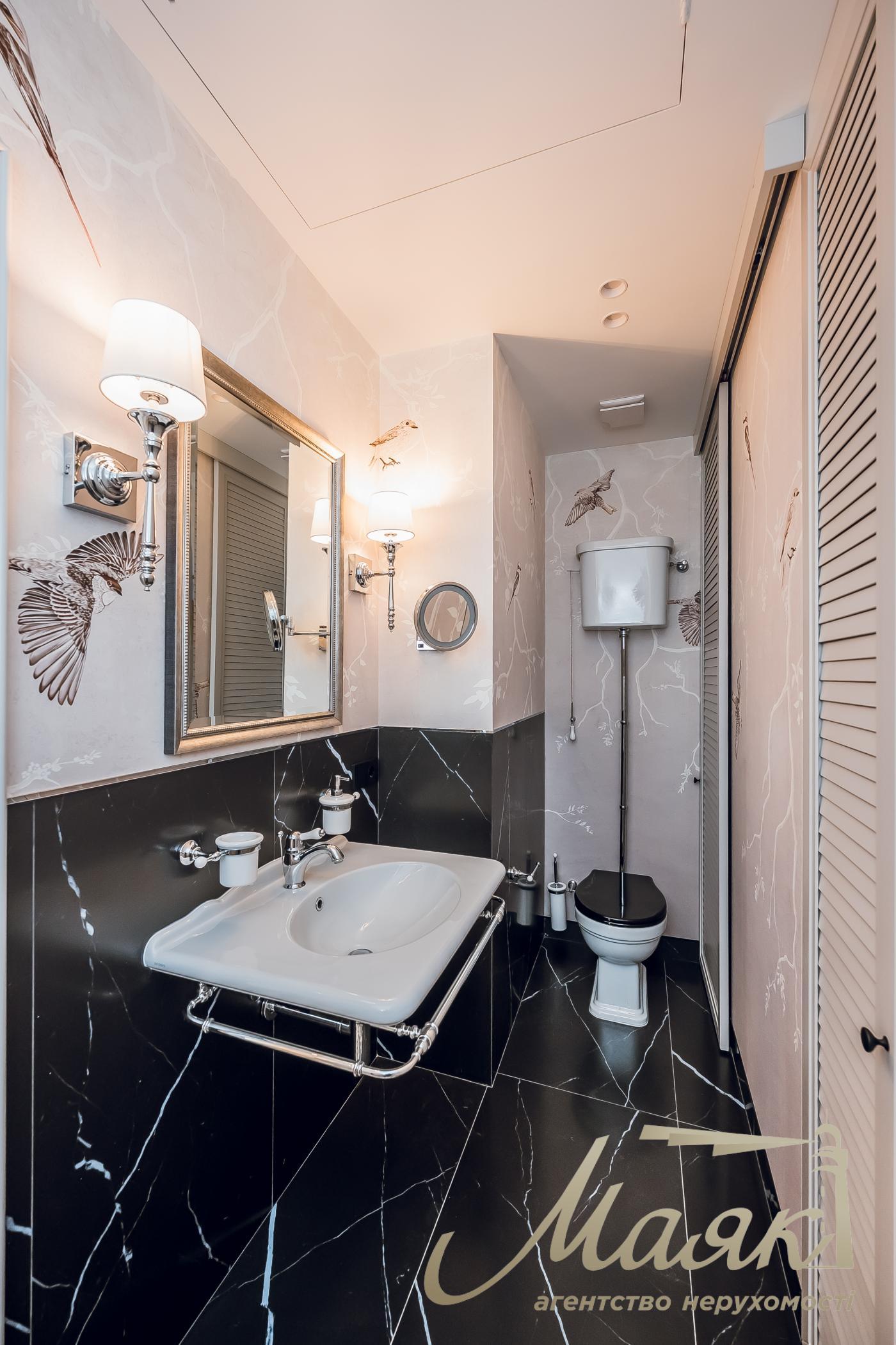 Продаж 3к квартири 99 м2, вул. Дегтярна 18, Воздвиженка. Дігтярна 18, Воздвиженка, Київ