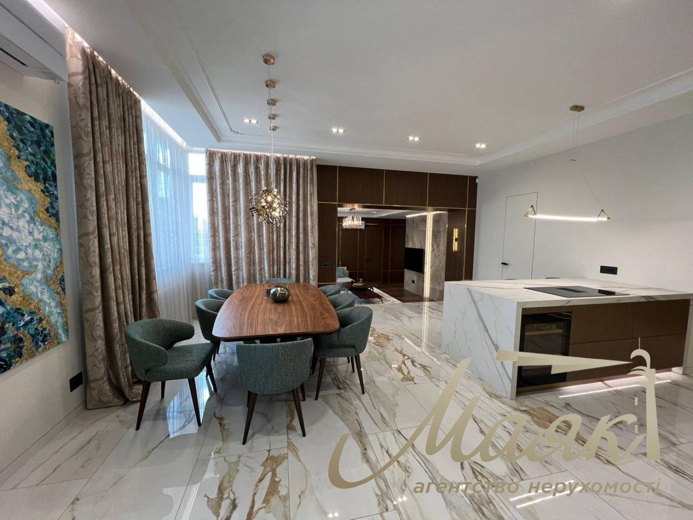 Продаж квартири з терасою ЖК Французький Квартал