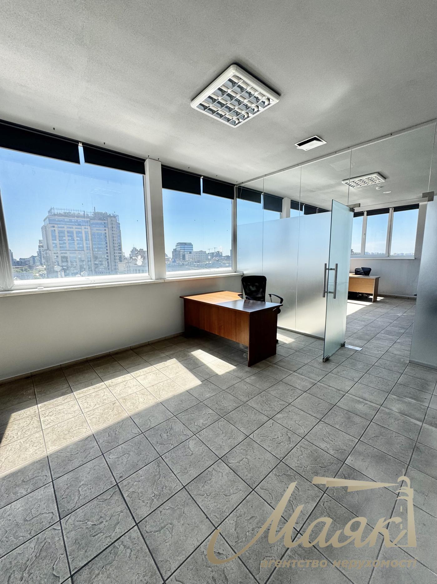 Rent of open-space office 420 sq.m. Business center Sapphire | Pechersk