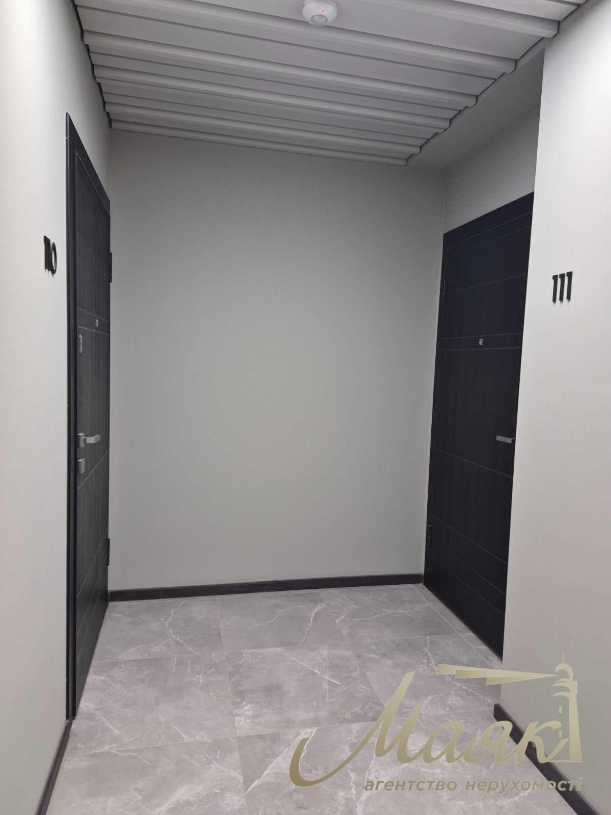 Продаж 3-кімнатної квартири з гарним видом площею 116,4 м² у ЖК «White Lines», Голосіївський район