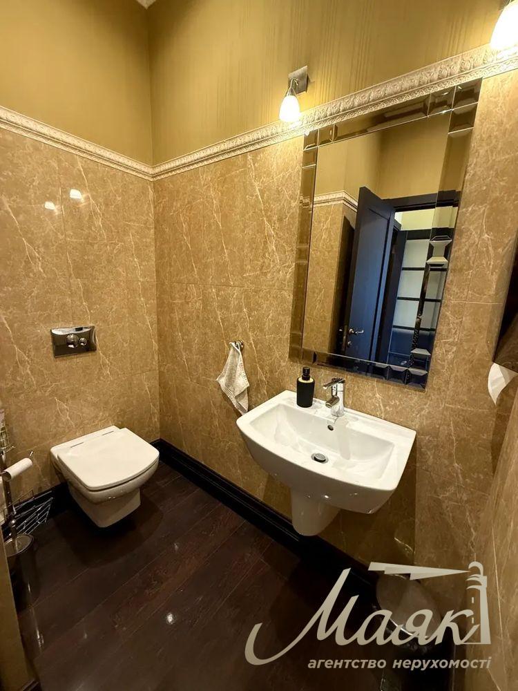 Office space for rent 120 m2 in Obolon Residence Minskskaya Residential Complex