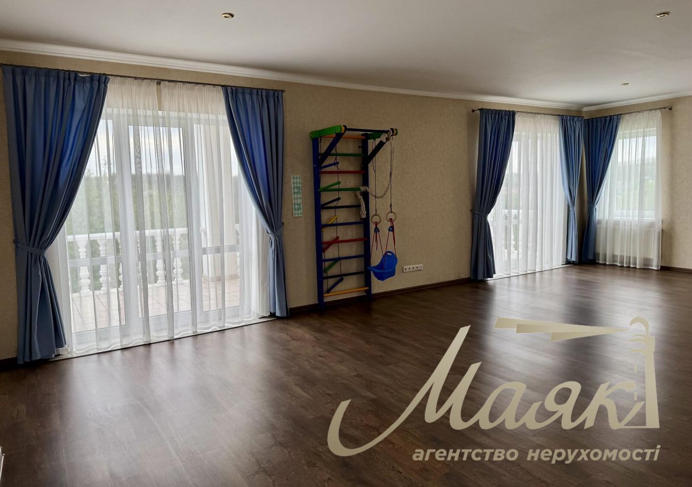 Оренда будинку 310м2 у селі Ходосівка