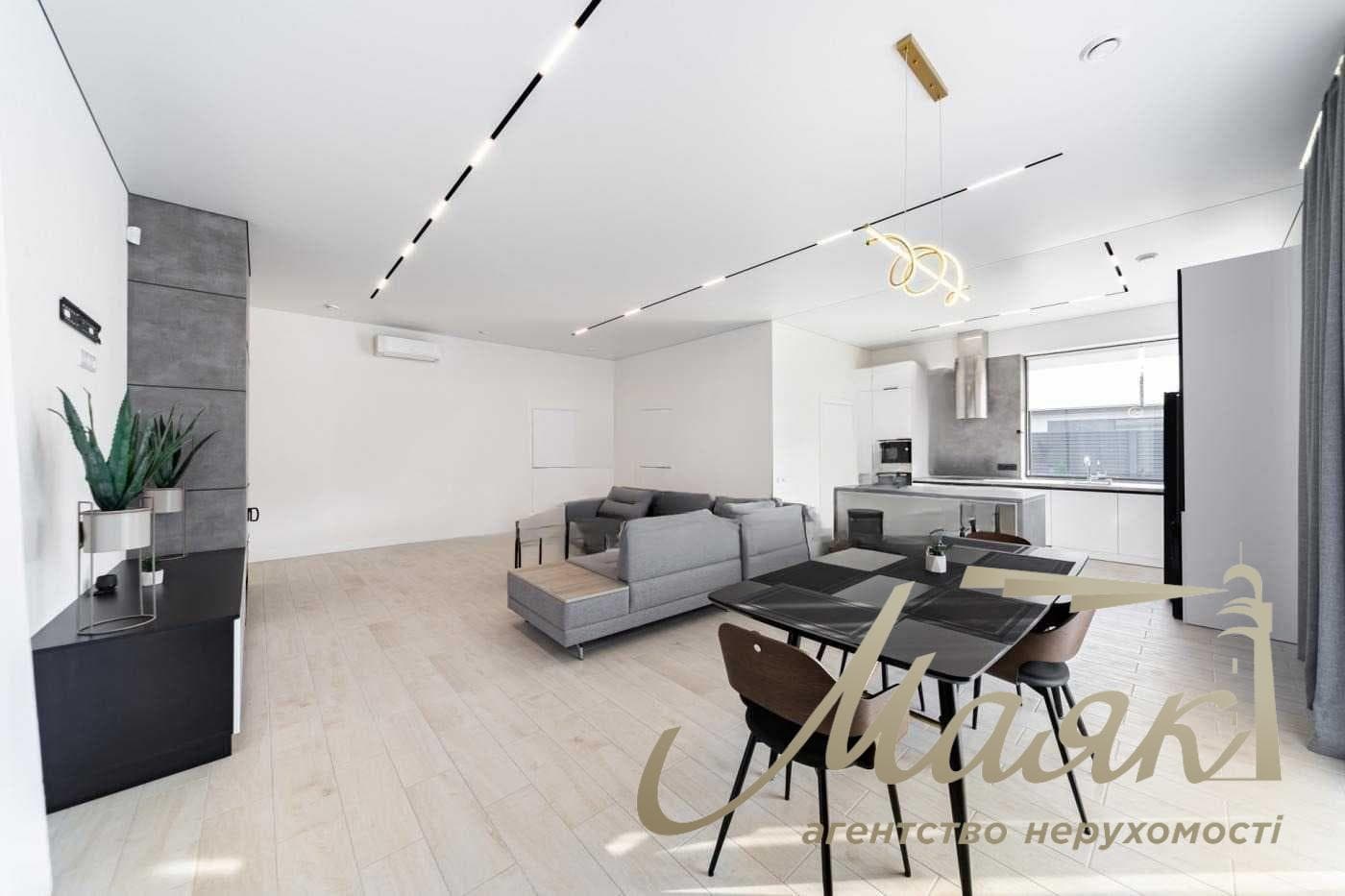 Аренда 4-х комнатного дома 178 м², первая сдача, Обуховское направление