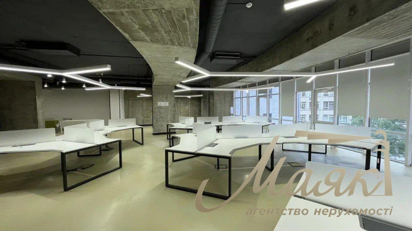Оренда офісу 1000 кв.м в БЦ Хвиля (Wave) вул. Коновальця 36Д