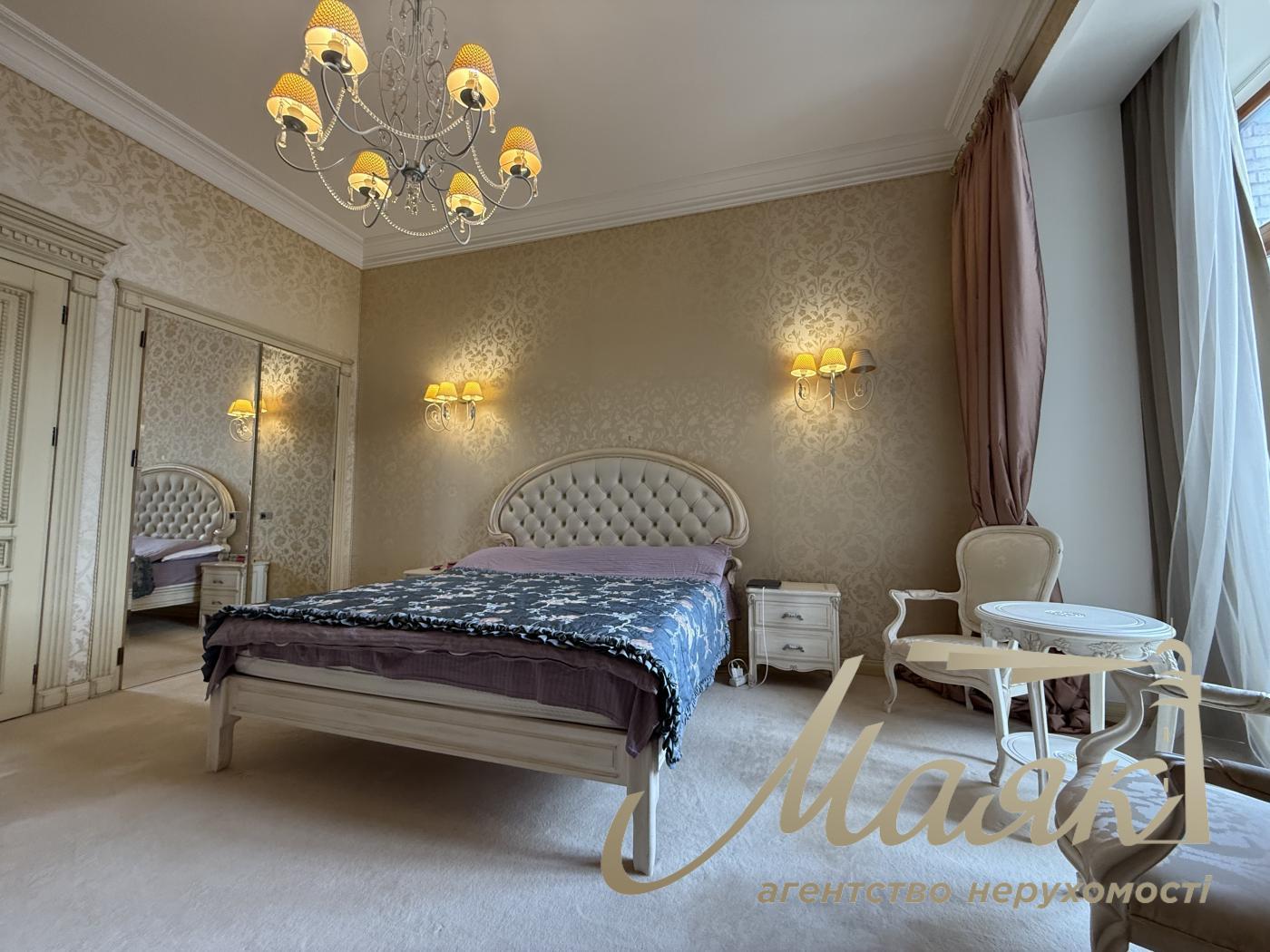 Аренда видовой 3к квартиры 245 кв. м на ул. Паторжинского 14, Центр, Шевченковский район