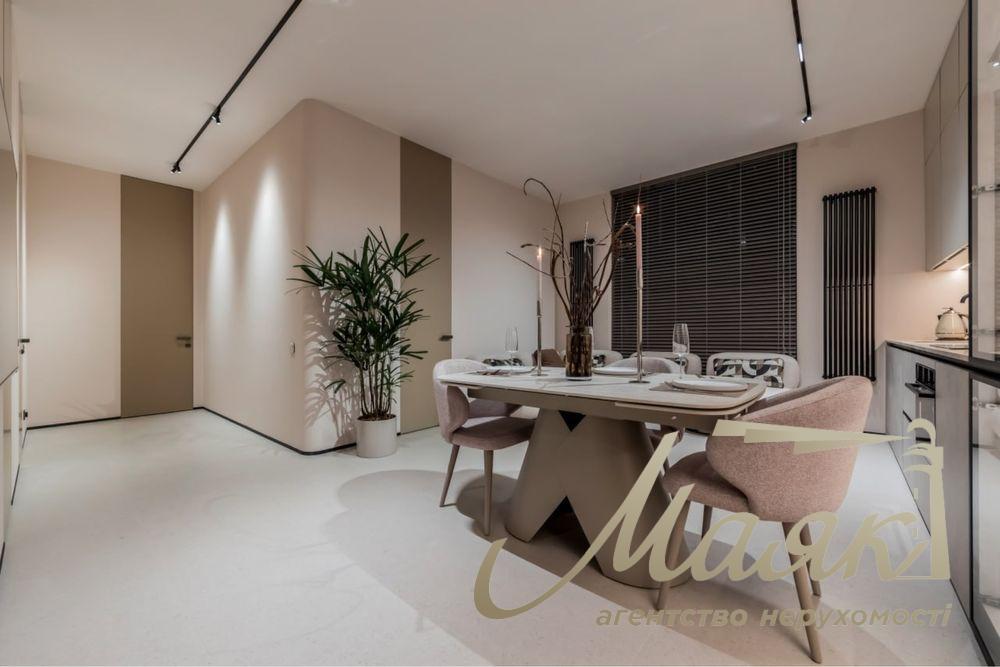 For sale 3-room apartment in Residential Complex Novopecherskie Lipki