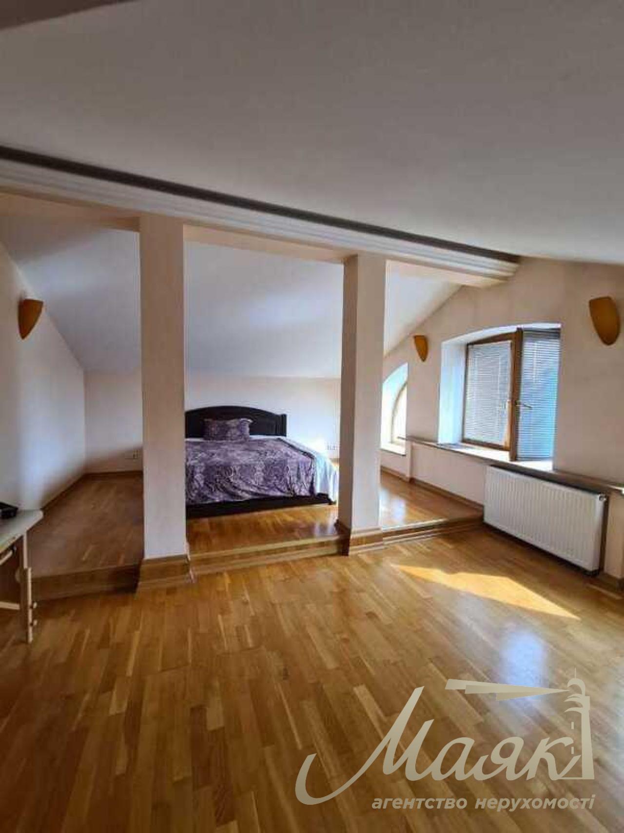 Sale of 2-level apartment 326 m2 st.Institutskaya 13/4 Khreshchatyk