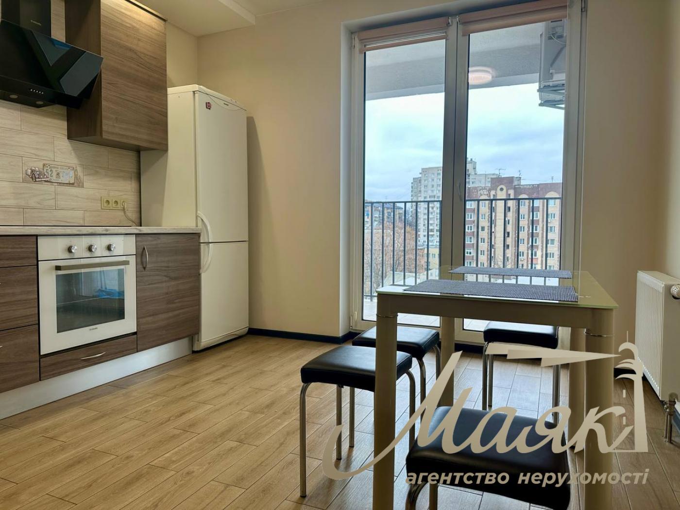 Оренда 1 кімнатної квартири в ЖК Брістоль по вул.Лобановського 144, метро Деміївська.