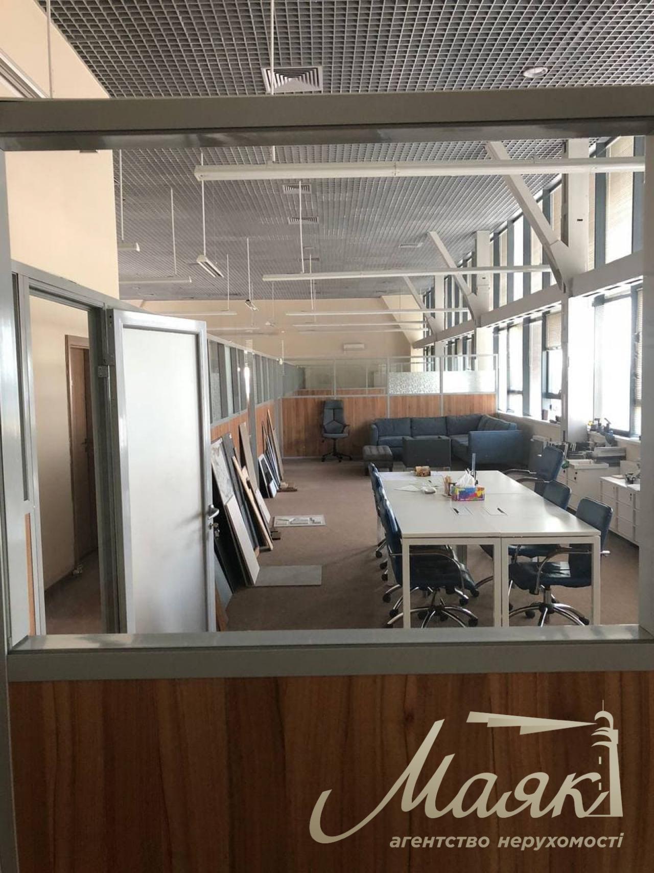 Office space for rent 550m2 on Stolichka street