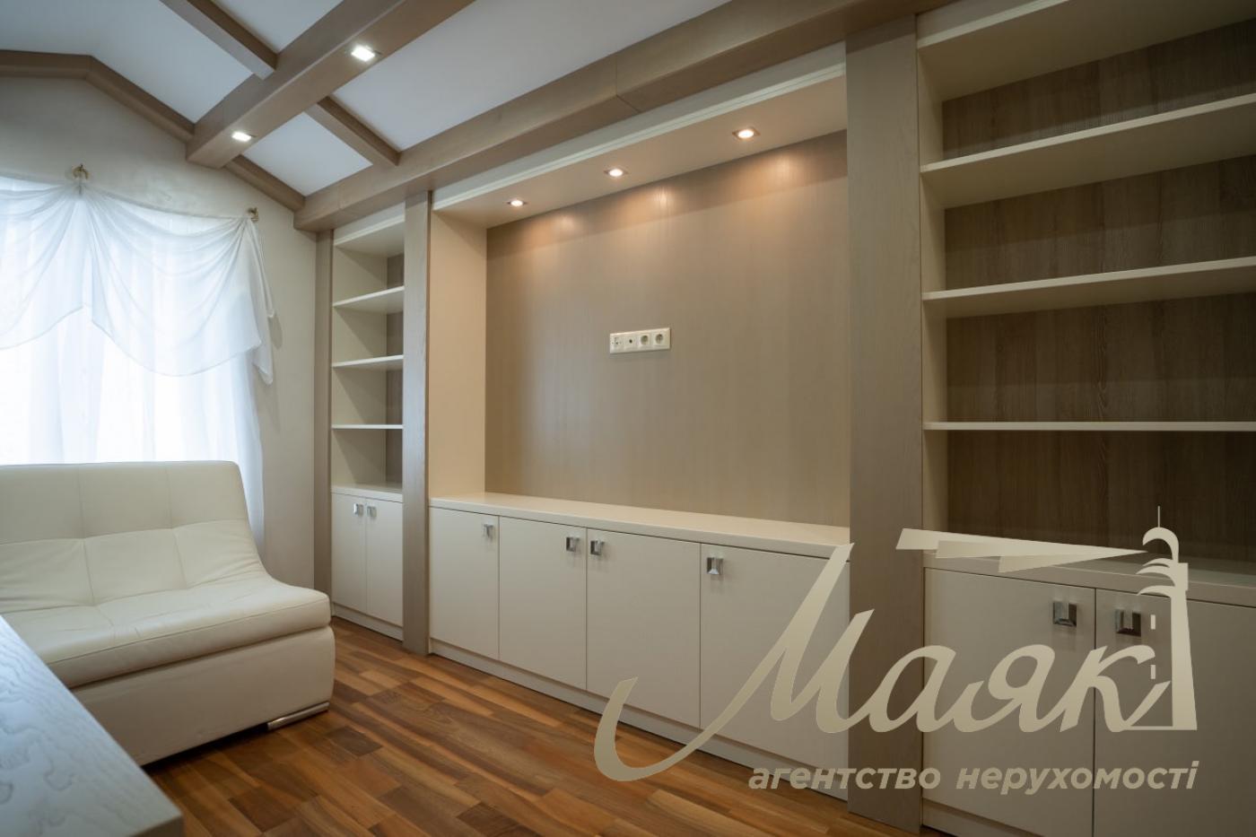 Продаж будинку/таунхауса 200м2 Оболонь, Київ