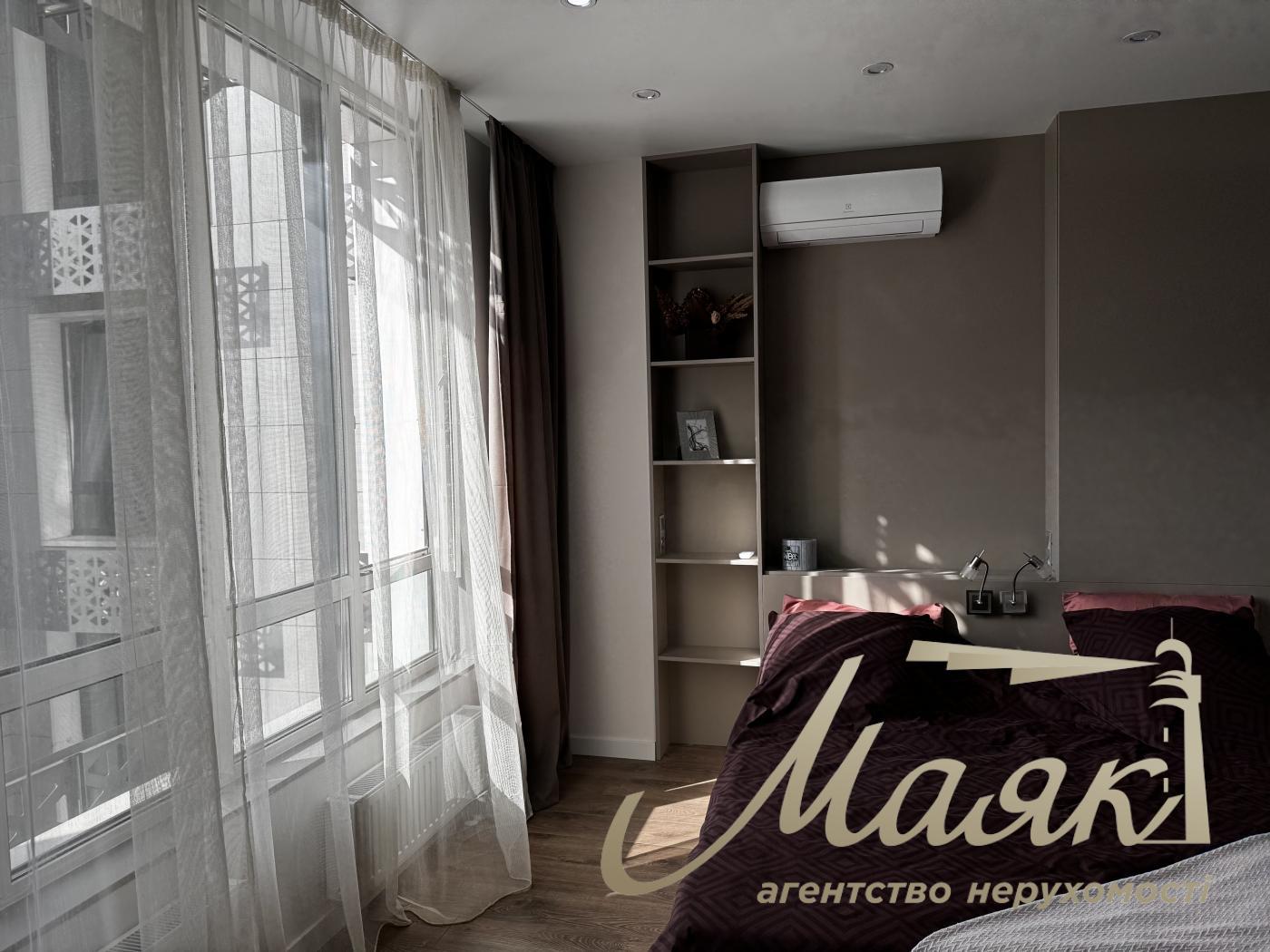 Продаж 2-х кімнатної квартири в ЖК Новопечерська Вежа