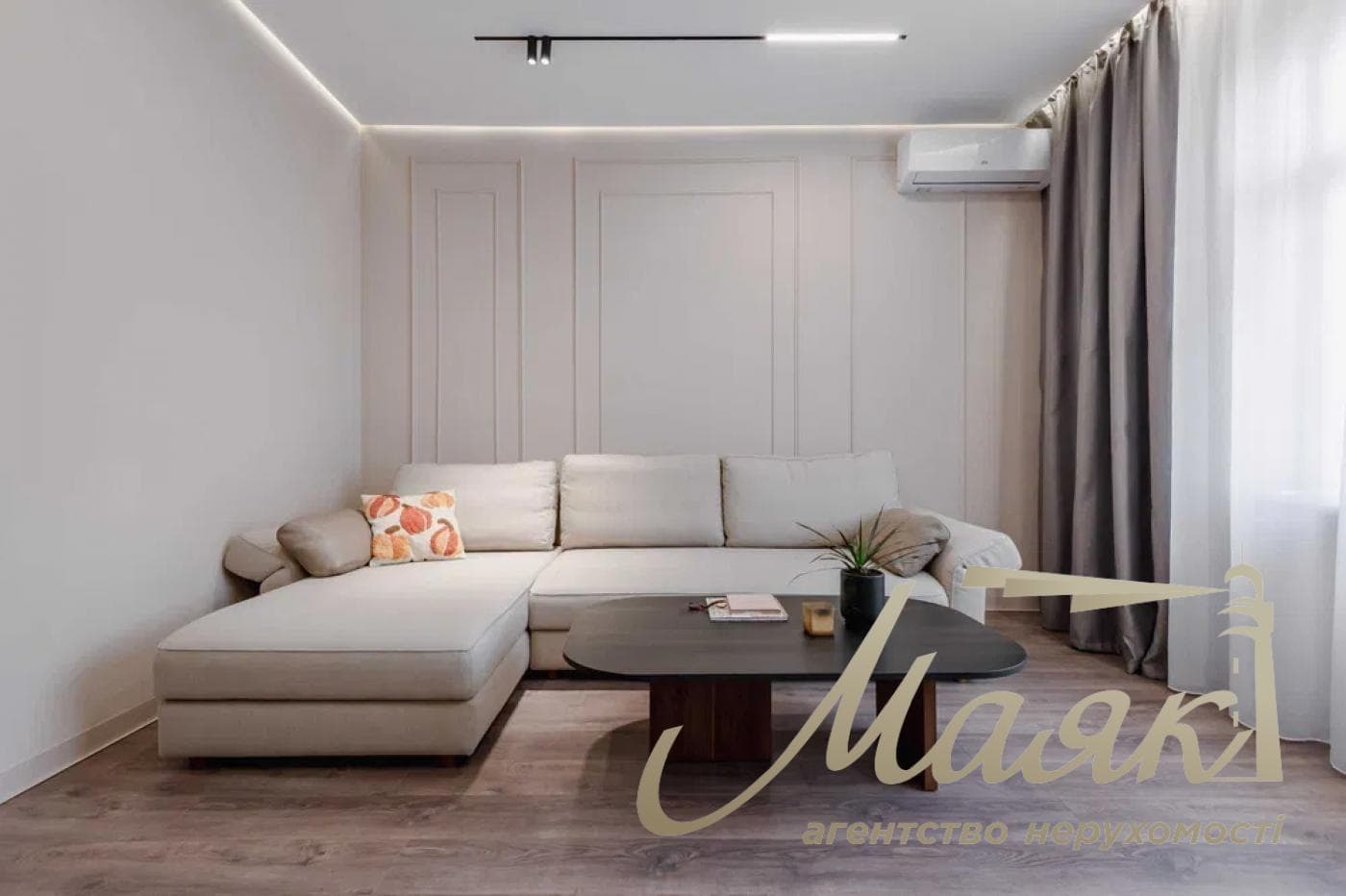 Продаж 2-кімнатної квартири в центрі Печерська, вул. Антоновича, 103