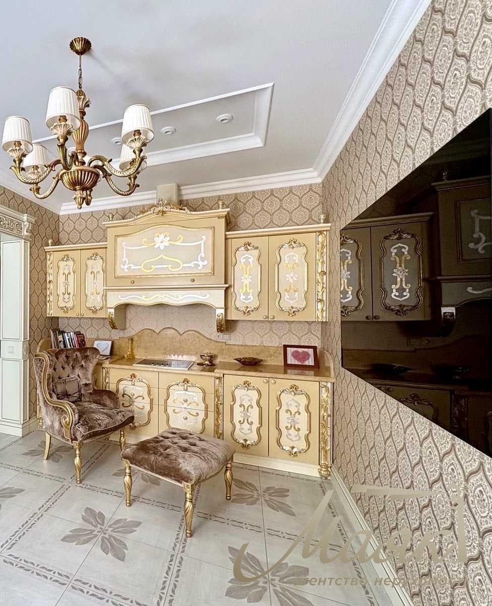 Оренда розкішного будинку площею 750 м², 10 соток землі, Голосіївський район, Київ, Чапаївка/Віта Литовська,