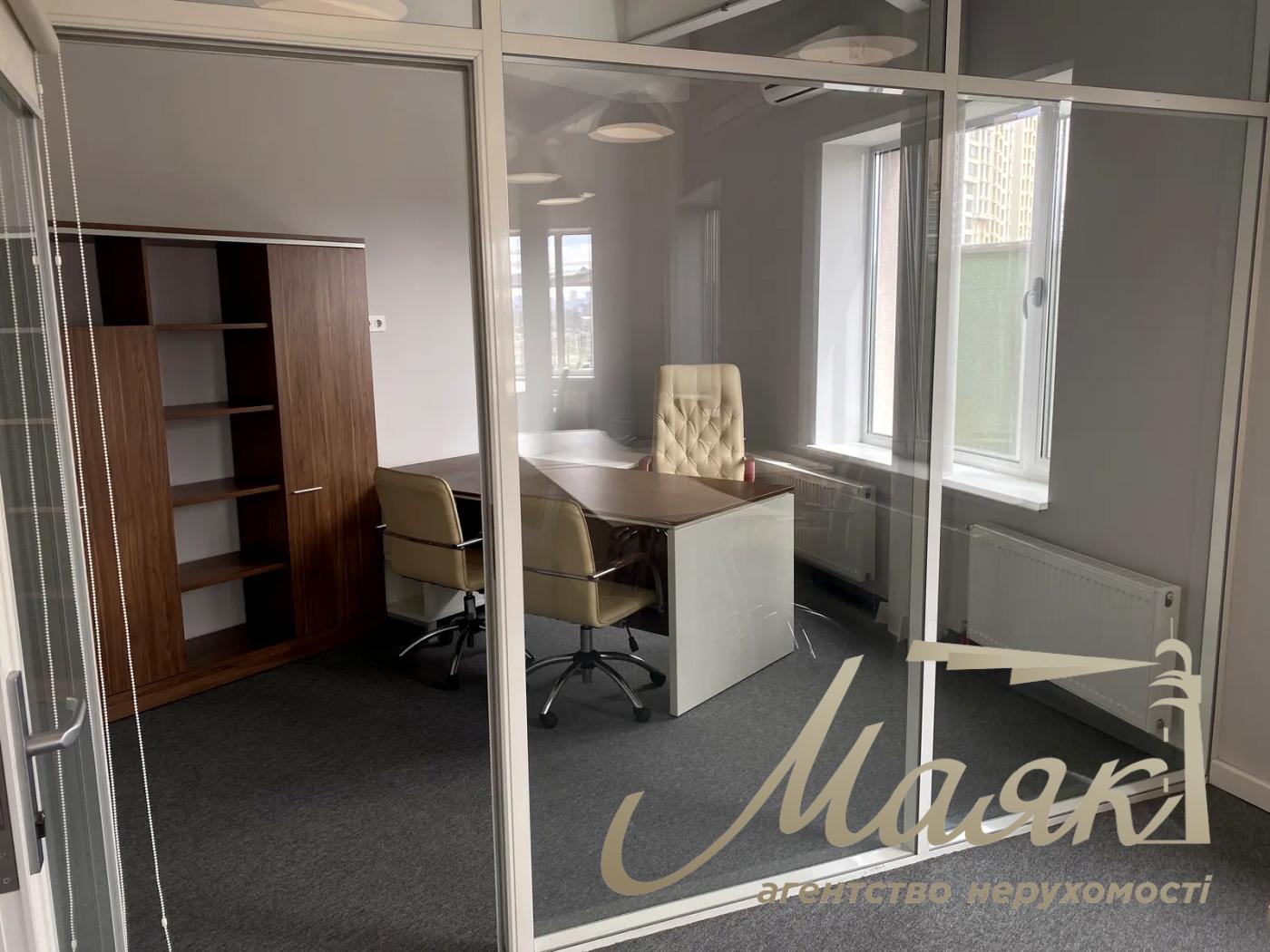 Оренда мебльованого офісу в БЦ вул.Гайдара 58/10, метро Олімпійська.