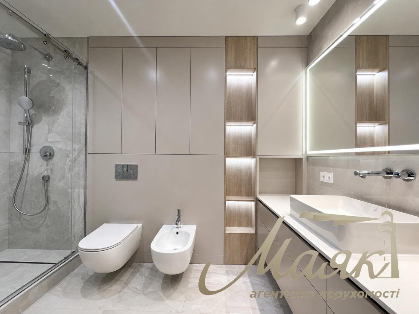 3-bedroom apartment for sale, 118 m², in the "French Quarter 2" residential complex, John McCain Street, Pechersk, Downtown, Kyiv