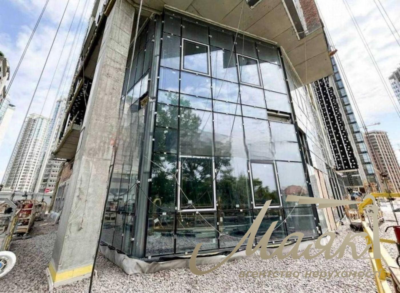 Оренда фасадного комерційного приміщення ЖК Новопечерські Липки, вул. Верхогляда (Драгомирова)