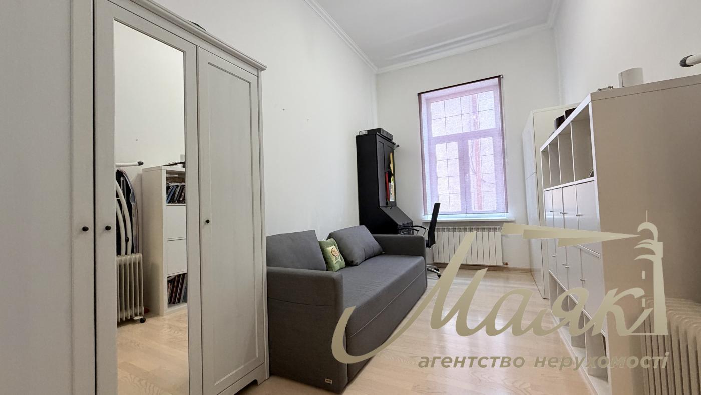 Оренда 4х-кімнатної квартири 200 м² у самому серці Києва - вул. Рейтарська, 5, Шевченківський район.