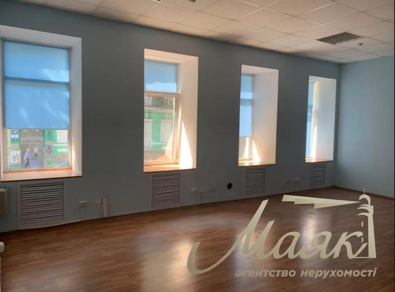 Office building with renovation for sale on Bolshaya Zhitomirskaya street! Business center of the city. Kyiv