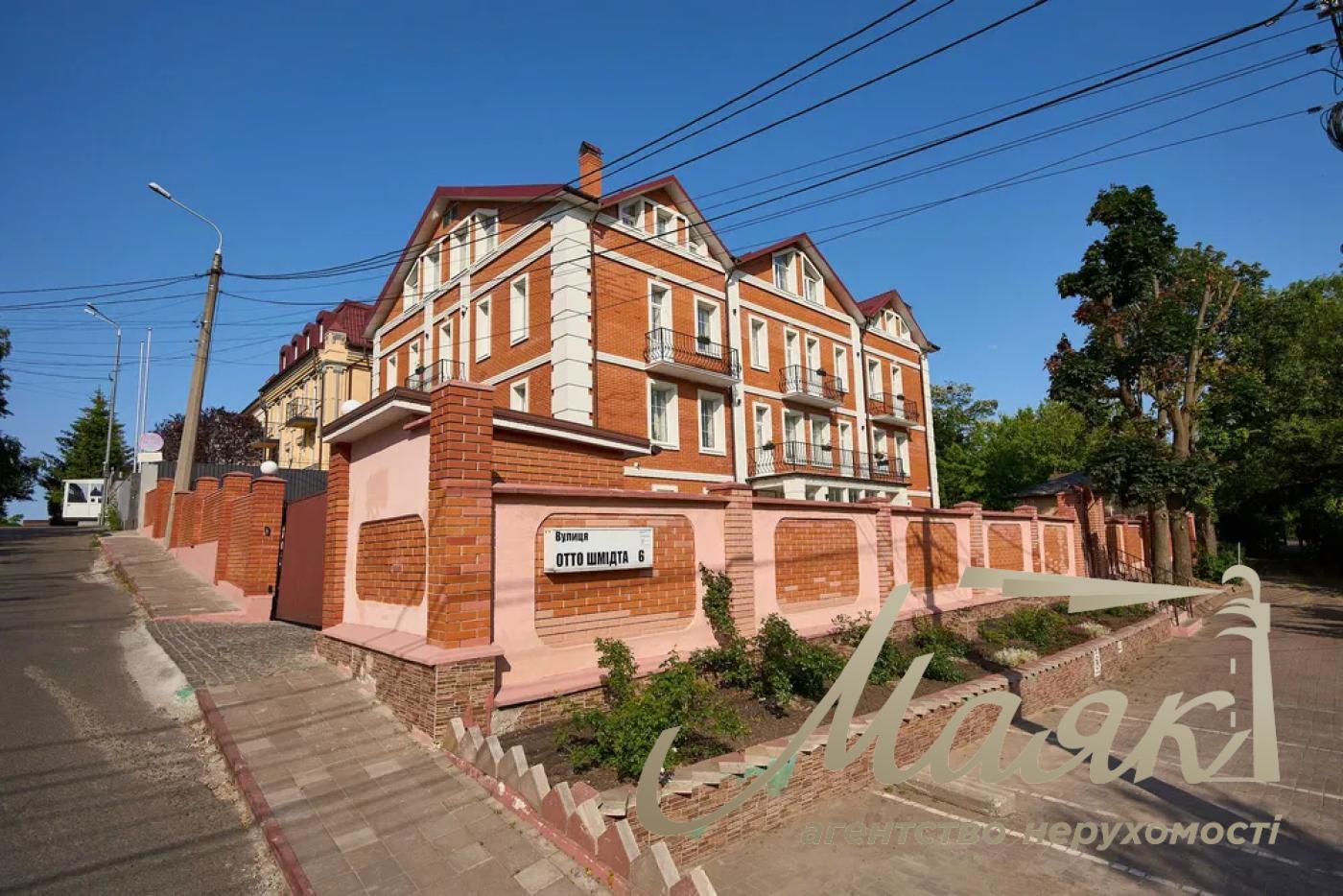 Аренда ОСЗ 1084 кв.м. по ул. Отто Шмидта, Татарка, Подол